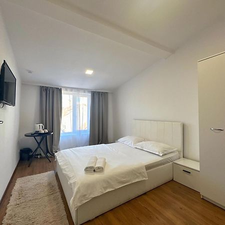 Residence Ultracentral Brasov Ngoại thất bức ảnh