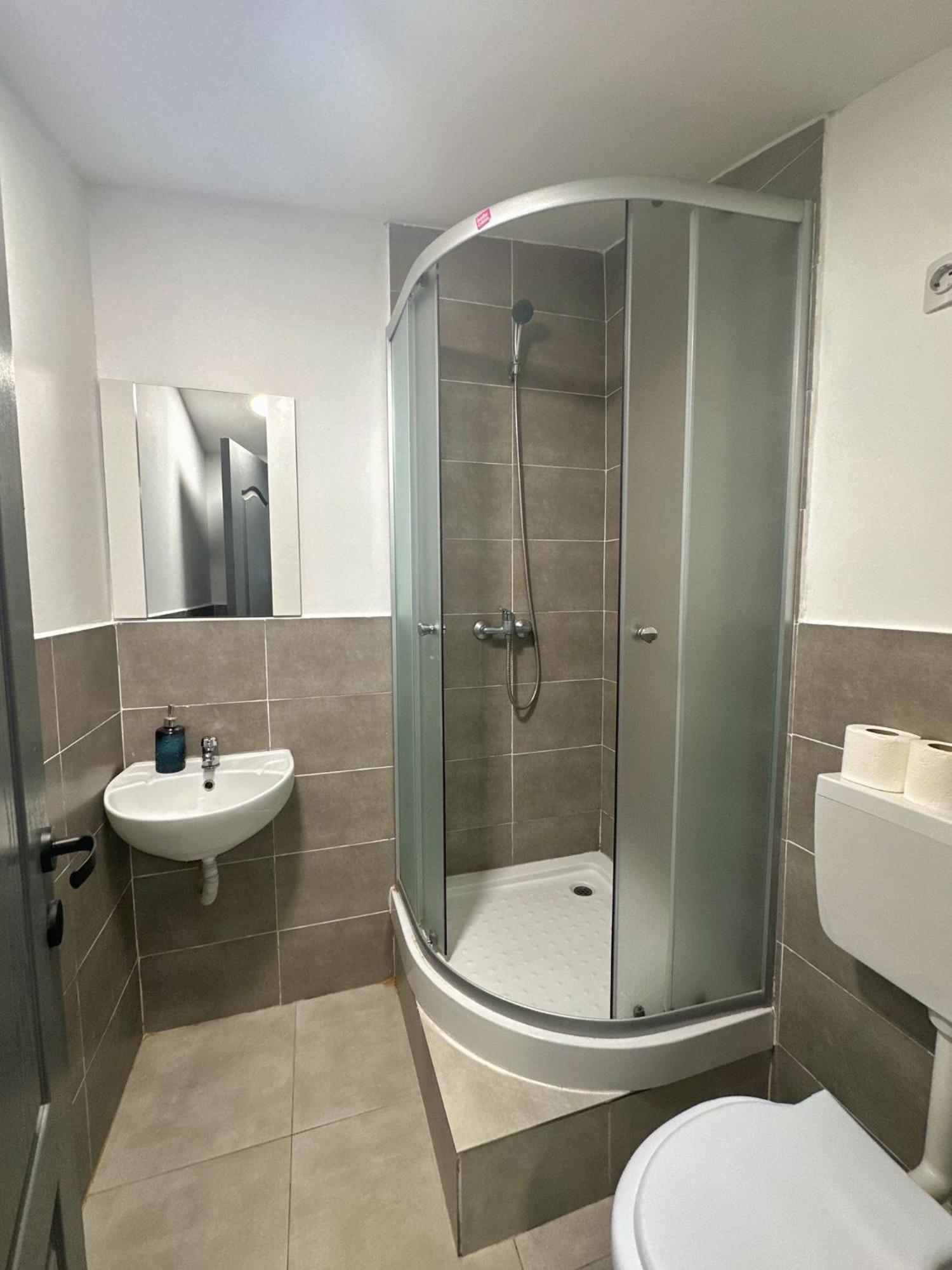Residence Ultracentral Brasov Ngoại thất bức ảnh